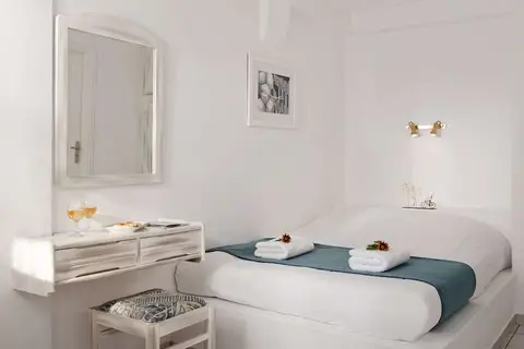 Regina Mare in Thira Municipal Unit, foto 4