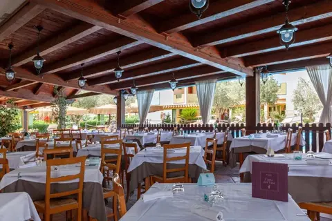 iH Hotels Villasimius Le Zagare Resort in Villasimius — foto 5
