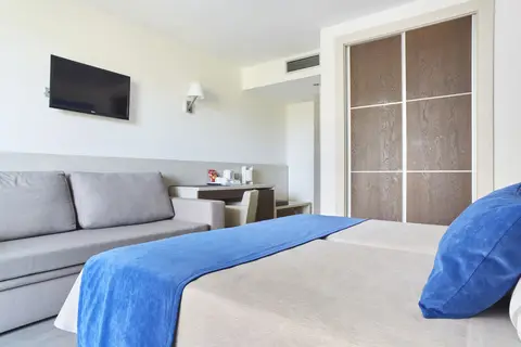 Invisa Hotel Club Cala Verde in Santa Eulària des Riu, foto 24