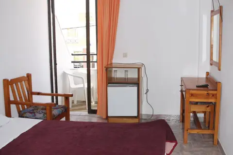 Andavis in Καρδάμαινα — foto 14