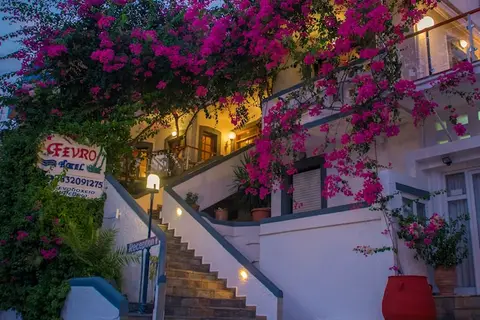 Fevro in Αγία Γαλήνη — foto 18