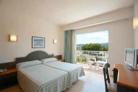 Invisa Hotel Es Pla - Adults only in Sant Antoni de Portmany — foto 3