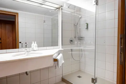 Ringhotel Krone Schnetzenhausen in Friedrichshafen — foto 12