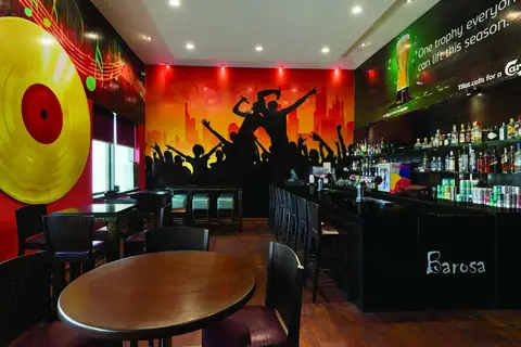 Ramada by Wyndham Downtown Abu Dhabi in الزَّاهية — foto 22