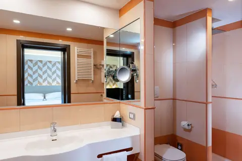 DoubleTree by Hilton Milan Malpensa Solbiate Olona in Solbiate Olona — foto 30