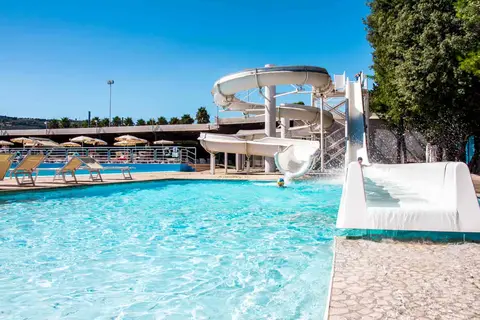 Villaggio Tur. Lido D Abruzzo in Roseto degli Abruzzi