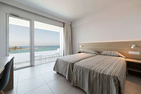 Hotel Mimosa Beach in Παραλίμνι — foto 3