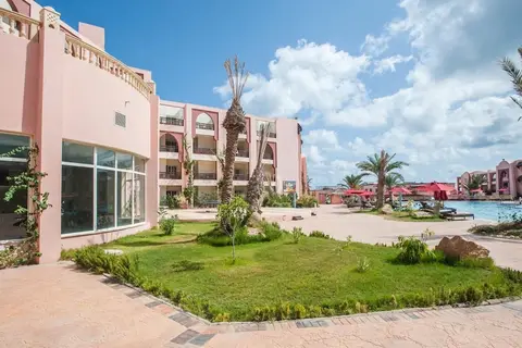 Lella Meriam Hotel & Club in صانغو — foto 25