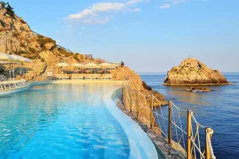Capotaormina Resort in Taormina