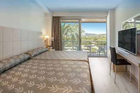 RH Bayren Parc in Gandia — foto 4