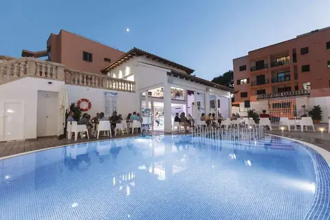 R2 Bahia Cala Ratjada Design Hotel in Cala Rajada — foto 15