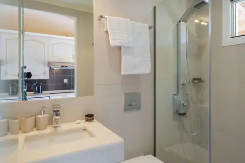 Ziogas Luxury Appartementen in Κάτω Κορακιάνα — foto 15