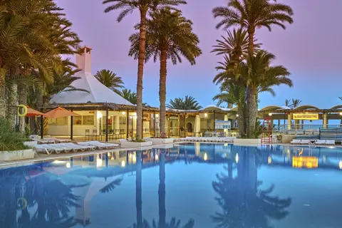 Hari Club Beach Resort in أغير — foto 25