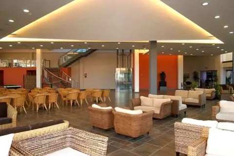 Aparthotel Xon's Playa in Castelló d'Empúries — foto 9