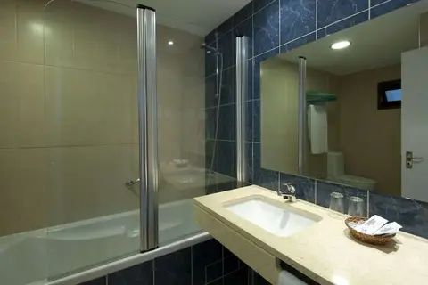 Hotel Roca Mar in Santa Cruz — foto 10