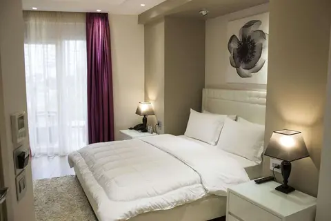 Demi Hotel in Sarandë — foto 16