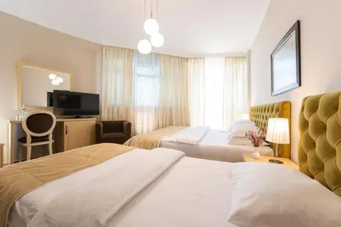 Vila Arber Hotel in Golem, foto 4