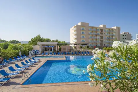 Invisa Hotel Es Pla in Sant Antoni de Portmany