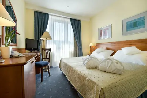 Ramada by Wyndham Prague City Centre in Praag, foto 17