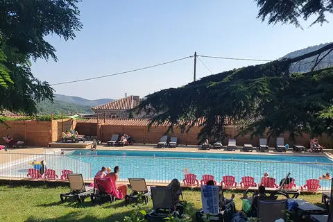 Les Lavandes in Darbres