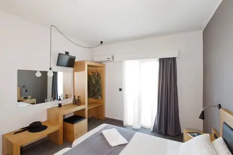 Evita Bay Hotel in Φαληράκι — foto 6