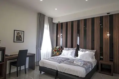 Palazzo Firenze in Napels, foto 12