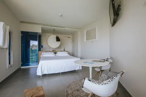 Higueron Hotel Malaga, Curio Collection by Hilton in Fuengirola — foto 20