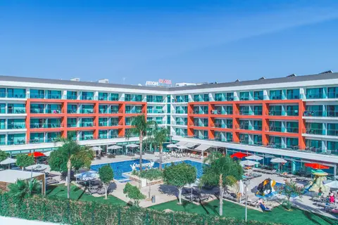 Aquashow Park Hotel in Loulé