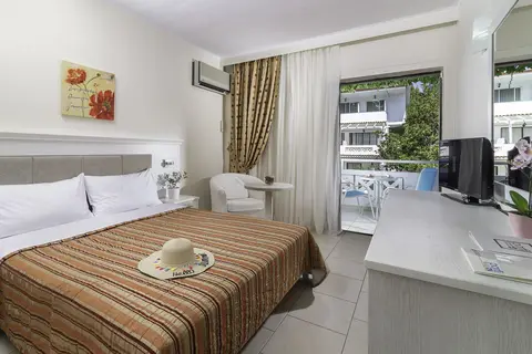 Porfi Beach Hotel in Νικήτη — foto 28