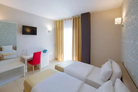 Sun Hotel in Durrës — foto 2