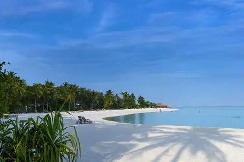 Cocoon Maldives Resort in އޮޅުވެލިފުށި — foto 14