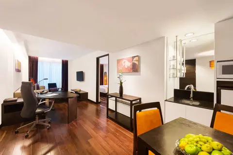 Radisson Suites Bangkok Sukhumvit in Bangkok — foto 3