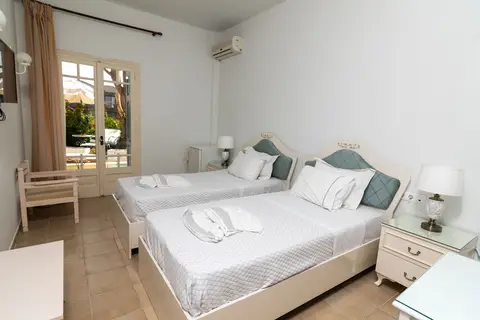 Michaelia Hotel in Πέτρα — foto 19