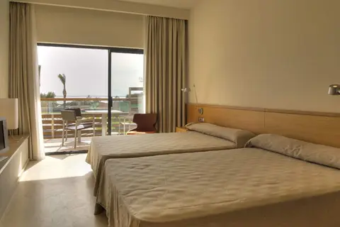 Ohtels Les Oliveres in el Perelló — foto 30