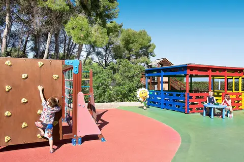 H10 Mediterranean Village in Salou — foto 18