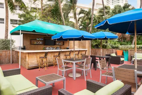 Holiday Inn Miami Beach Oceanfront in Miami Beach — foto 5