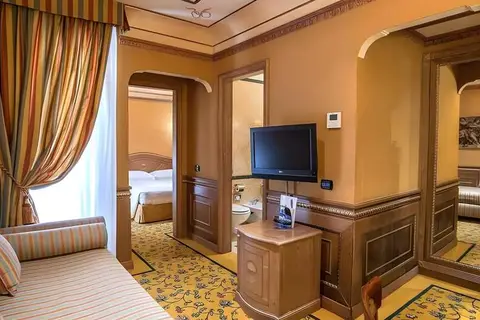 River Palace in Rome, foto 6