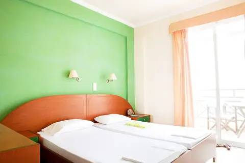 Porto Kalamaki Hotel in Agia Marina — foto 24