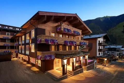 Hotel Panther 'A - Extra ingekocht in Saalbach