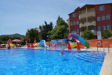 Sun Apartments in Marmaris — foto 17
