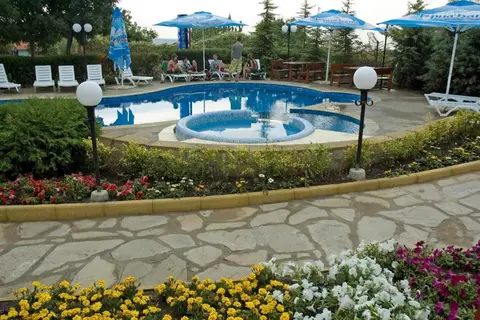 Royal Beach Hotel in СПА център Ривиера Бийч — foto 16