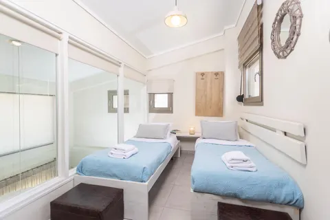 Nusa Suites & Villas in Pallini Municipal Unit — foto 13