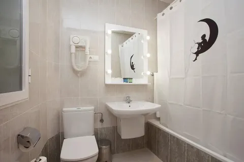 Hotel Casual Valencia del Cine in Valencia — foto 3