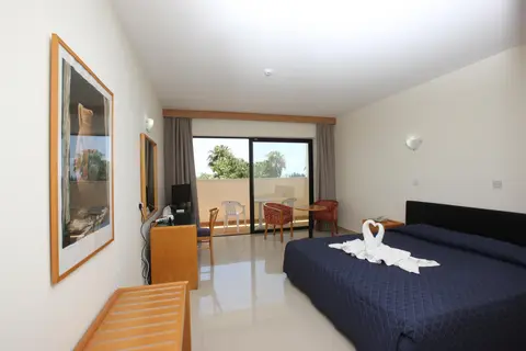 Veronica Hotel in Paphos — foto 18
