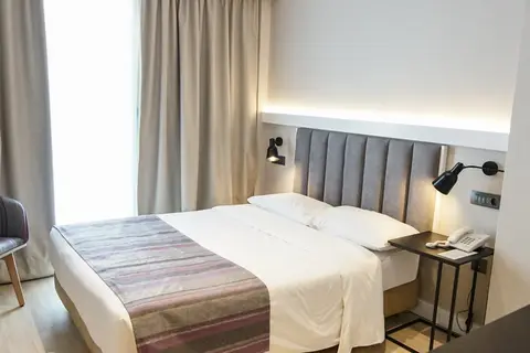 Athens Cypria Hotel in Athene — foto 17