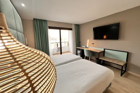 Hotel Maya Alicante in Alicante — foto 24