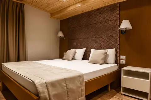 Queen Hotel in Tirana — foto 2