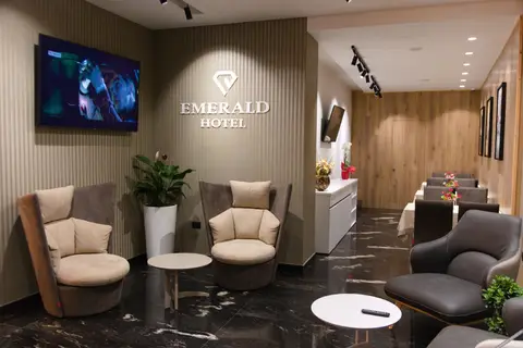 Emerald Boutique Hotel in Tirana — foto 16