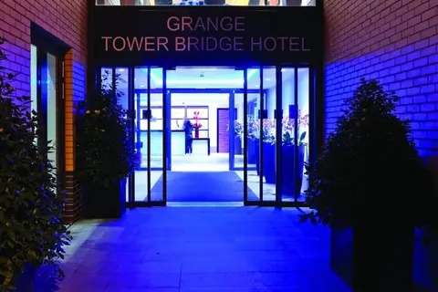 Leonardo Royal Hotel London Tower Bridge in Londen