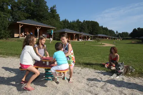 Vakantiepark Le Domaine Des Monédières in Meyrignac-l'Église — foto 13
